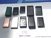 10 div powerbanks, zonder kabels, werking niet gekend - afbeelding 1 van  2