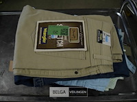 ±10 div soorten broeken mt 30