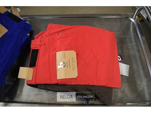 ±10 div soorten broeken mt 30 - afbeelding 4 van  5