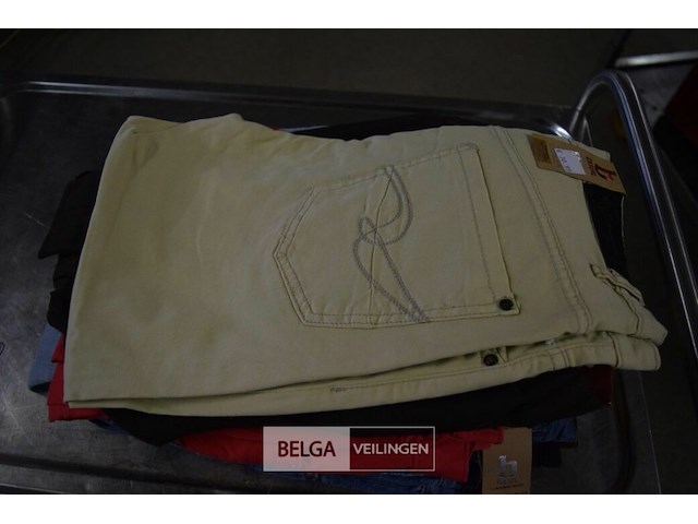 ±10 div soorten broeken mt 30 - afbeelding 2 van  8