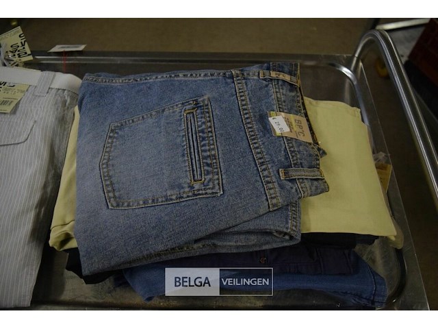 ±10 div soorten broeken mt 30 - afbeelding 3 van  6