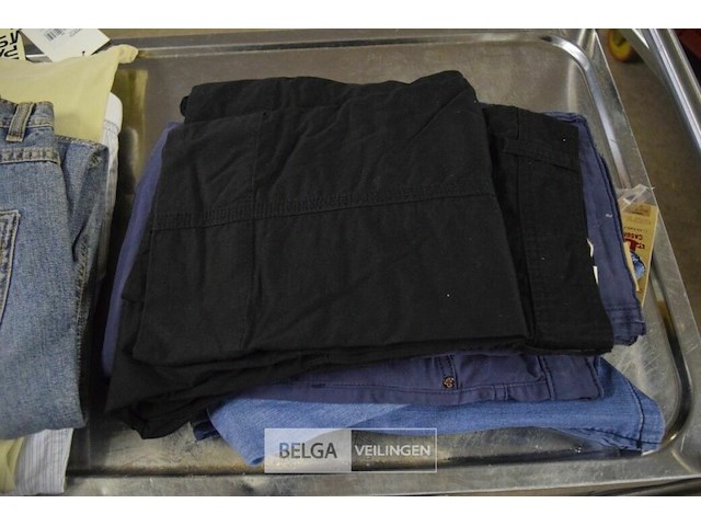 ±10 div soorten broeken mt 30 - afbeelding 4 van  6
