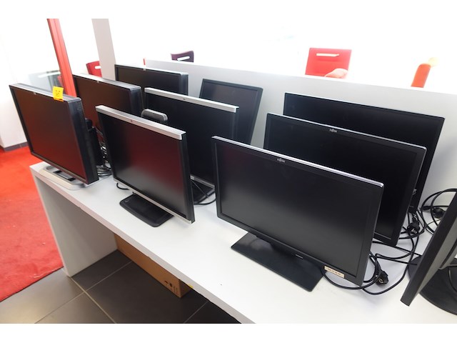 10 diverse computerschermen - afbeelding 5 van  6