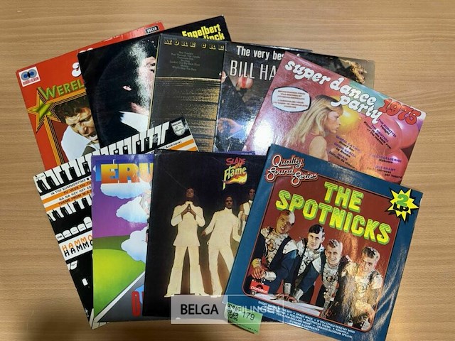 ± 10 diverse langspeelplaten various artists/bands vinyl - afbeelding 4 van  4