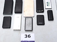 10 diverse powerbanks, werking niet gekend