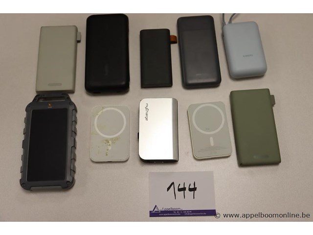 10 diverse powerpacks - afbeelding 1 van  4