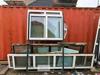 ± 10 diverse pvc ramen - afbeelding 1 van  2