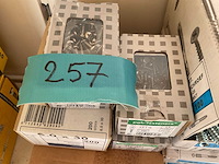 10 dozen afstandsschroeven; inox schroeven - afbeelding 3 van  4