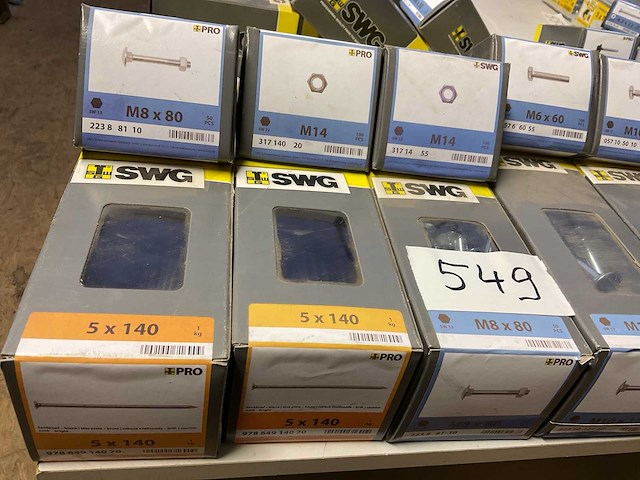 10 dozen hout bouten moeren en nagels - afbeelding 3 van  7