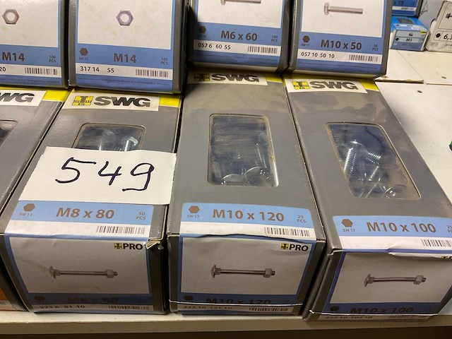 10 dozen hout bouten moeren en nagels - afbeelding 4 van  7