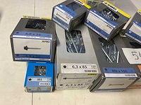 10 dozen schroeven bouten en bolmoeren - afbeelding 2 van  6