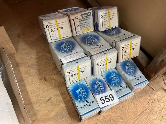 10 dozen schroeven - afbeelding 1 van  4