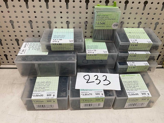 10 dozen staal nagels - afbeelding 1 van  3