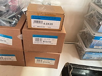 10 dozen zeskantbouten; schroeven - afbeelding 3 van  8