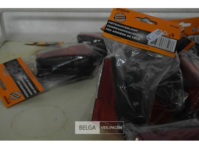 10 fietsachterlicht - afbeelding 3 van  3
