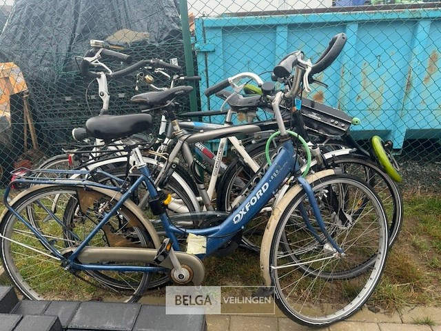10 fietsen - afbeelding 1 van  3