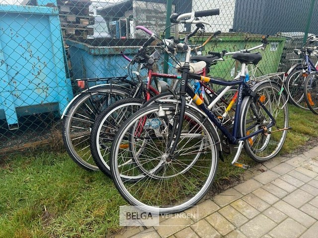 10 fietsen - afbeelding 2 van  4