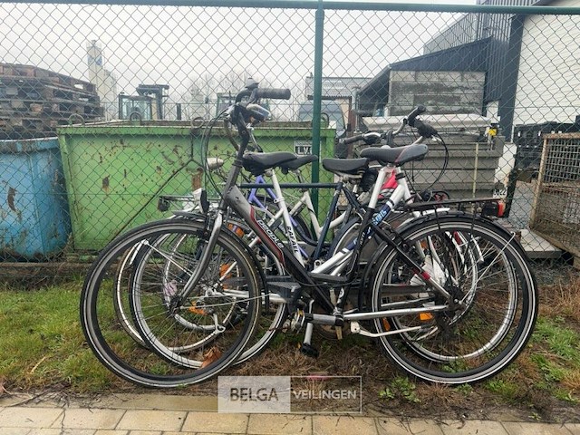 10 fietsen - afbeelding 3 van  4