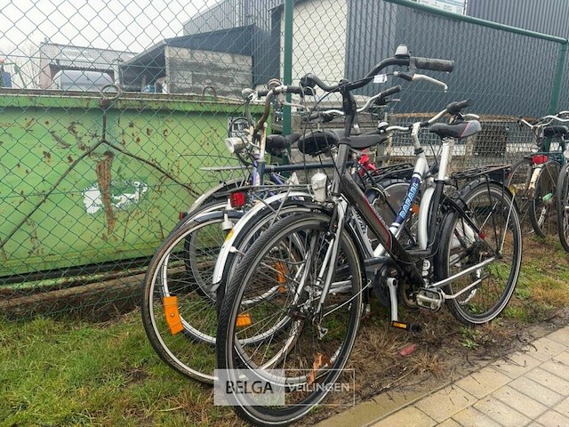 10 fietsen - afbeelding 4 van  4