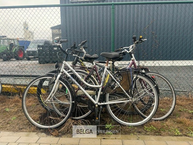 10 fietsen - afbeelding 1 van  5