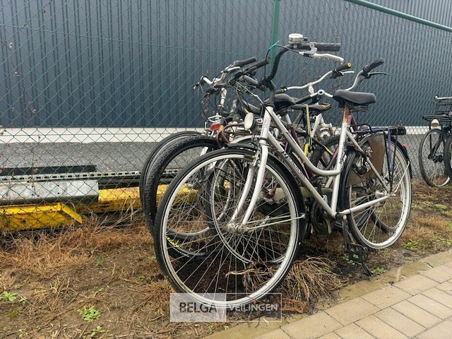 10 fietsen - afbeelding 2 van  5