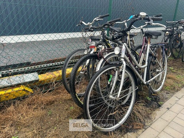 10 fietsen - afbeelding 3 van  5