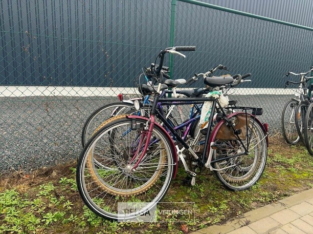 10 fietsen - afbeelding 2 van  4