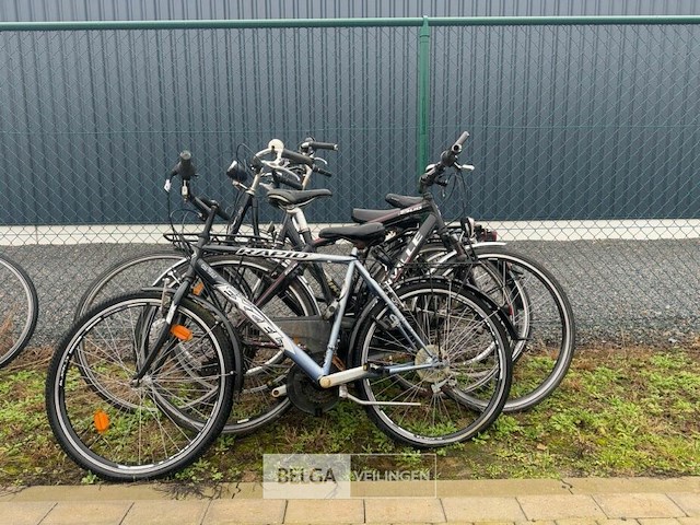 10 fietsen - afbeelding 3 van  4