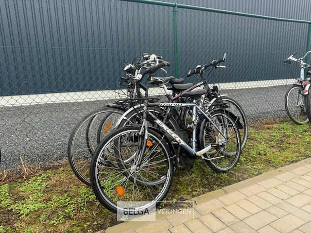 10 fietsen - afbeelding 4 van  4