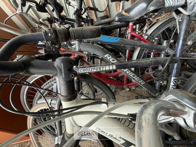10 fietsen - afbeelding 10 van  10