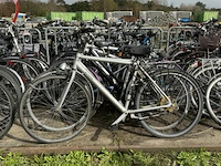 10 fietsen - afbeelding 1 van  1