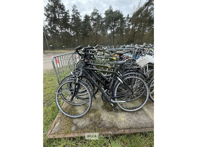 10 fietsen - afbeelding 1 van  1