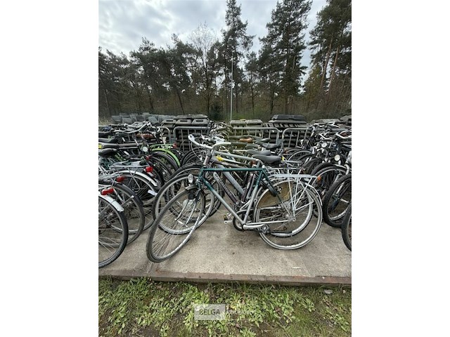 10 fietsen - afbeelding 1 van  1