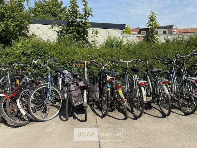 10 fietsen - afbeelding 1 van  5