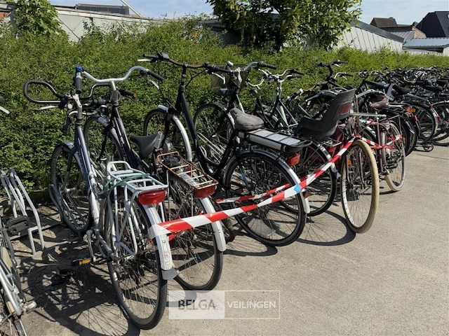 10 fietsen - afbeelding 2 van  4