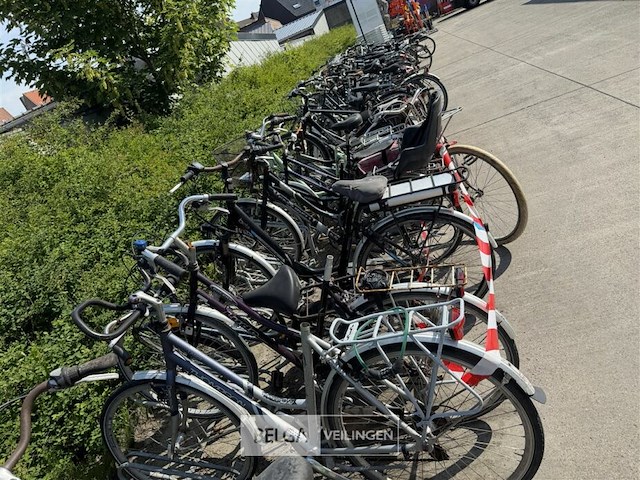 10 fietsen - afbeelding 3 van  4