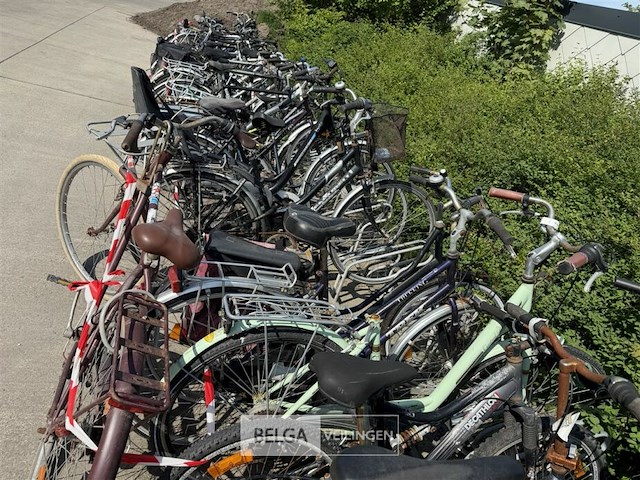 10 fietsen - afbeelding 4 van  4
