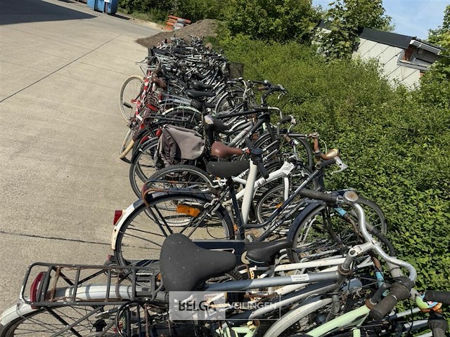 10 fietsen - afbeelding 4 van  4