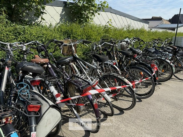 10 fietsen - afbeelding 2 van  4