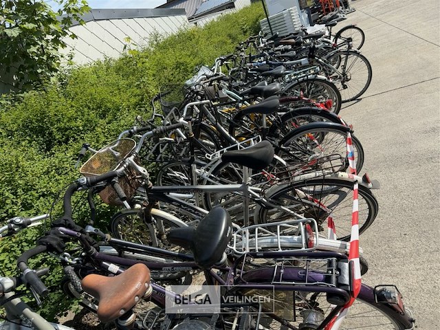 10 fietsen - afbeelding 3 van  4