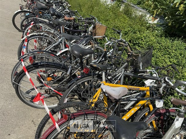 10 fietsen - afbeelding 4 van  4