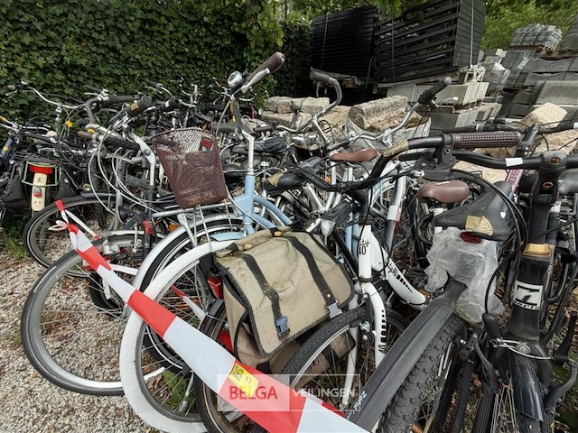 10 fietsen - afbeelding 4 van  4