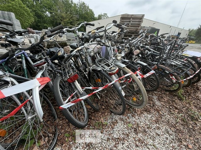 10 fietsen - afbeelding 2 van  3