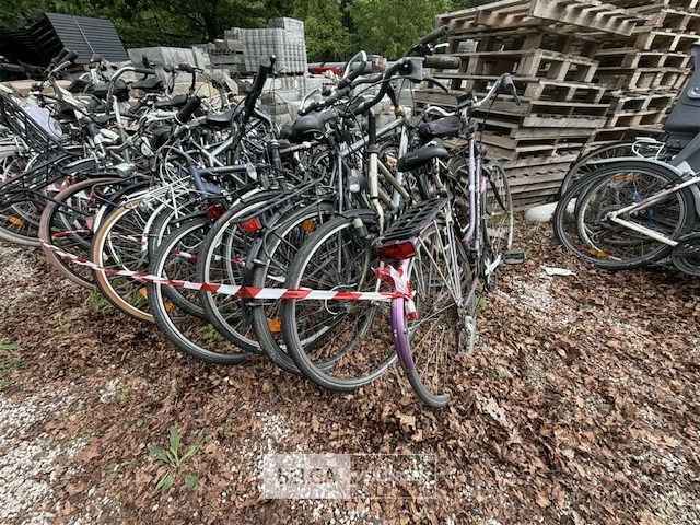 10 fietsen - afbeelding 3 van  3