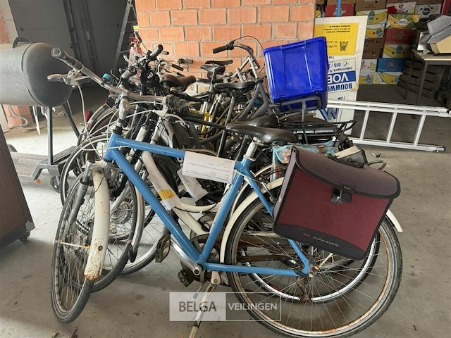 10 fietsen - afbeelding 1 van  3