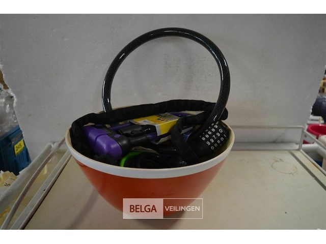 ±10 fietssloten - afbeelding 1 van  3