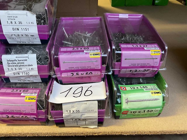 10 grijp dozen met nagels - afbeelding 2 van  7