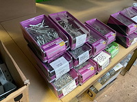 10 grijp dozen met nagels - afbeelding 7 van  7