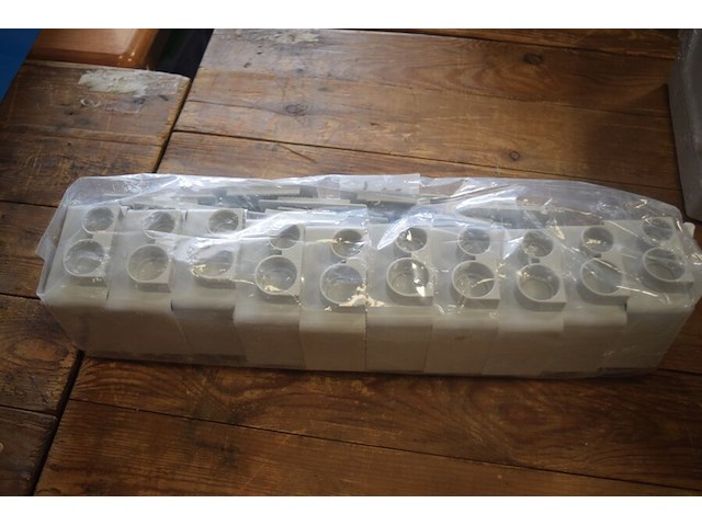 10 inbouwdoosjes - afbeelding 1 van  3
