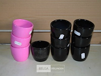 ±10 kleine bloempotjes - afbeelding 1 van  1